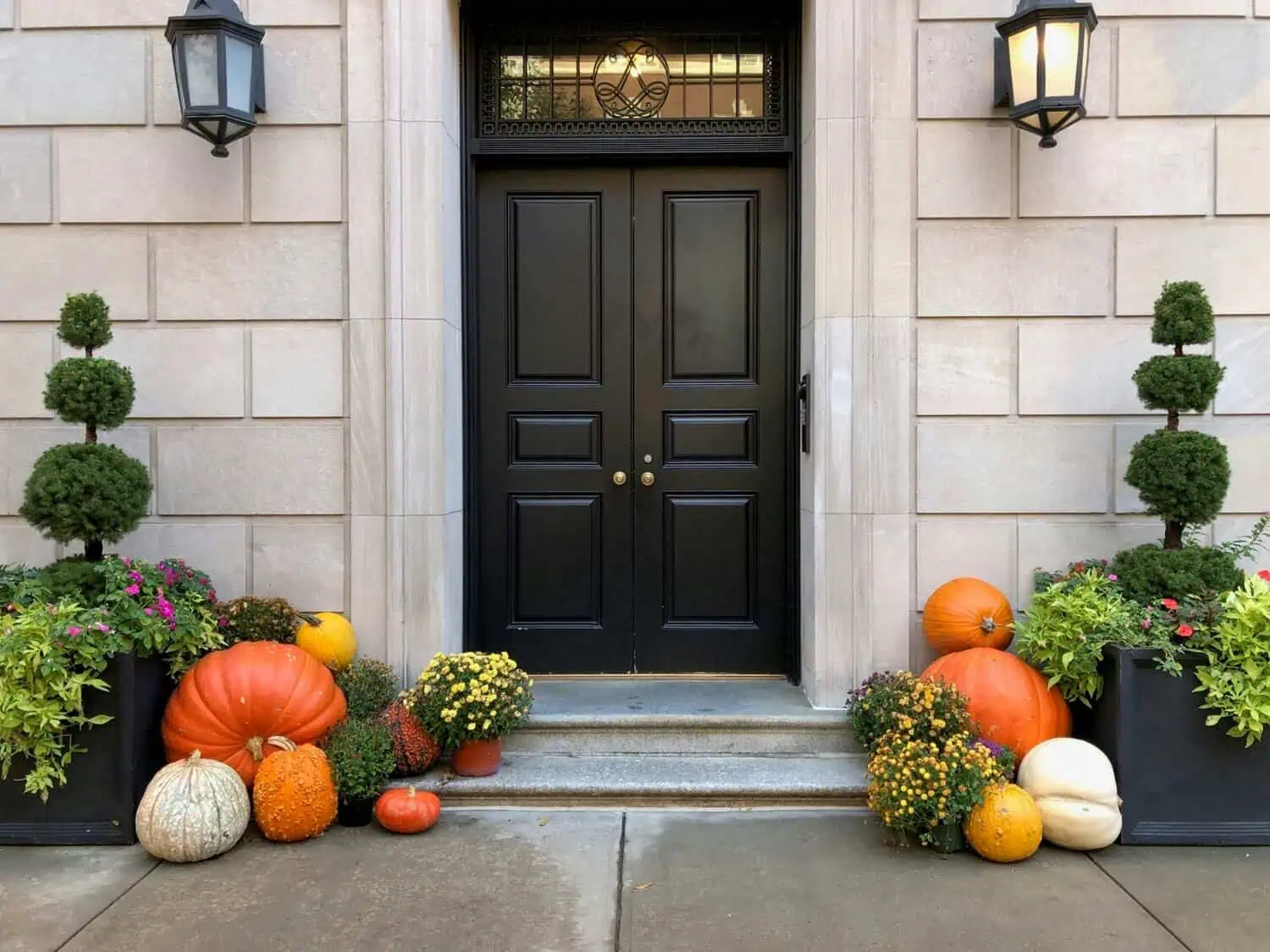 Pumpkin Piles Front Door Pumpkin Piles Front Door